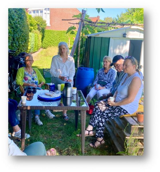 Großes Glück auf kleiner Scholle - mit dem Heimatbund auf Gartentour Rückblick auf einen Spaziergang vom 10.08.2024